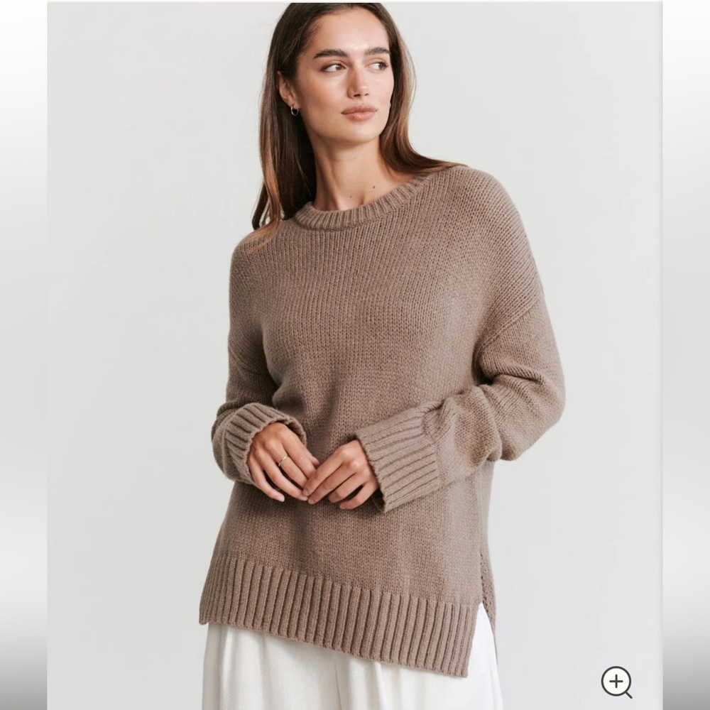Jenni Kayne Boyfriend Crewneck Medium in Taupe